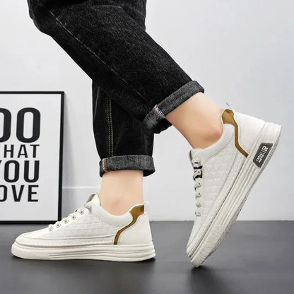 Tenis Blancos Urbanos de Cuero Sintético con Diseño Moderno para Hombre