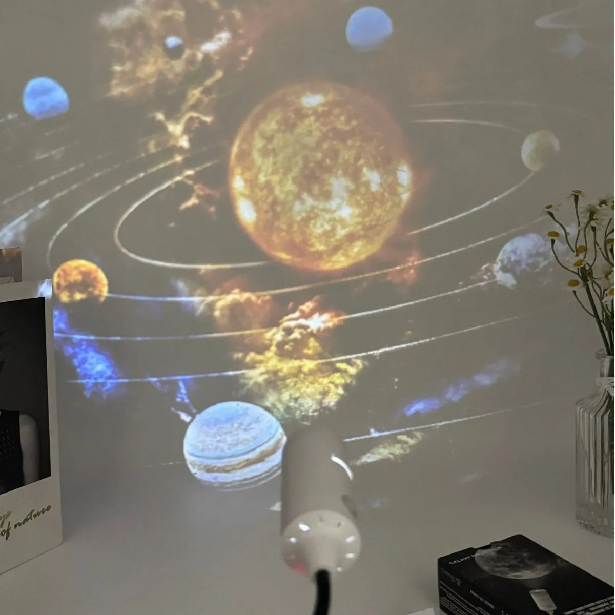 Ambiente estelar: mini proyector de galaxias USB con discos
